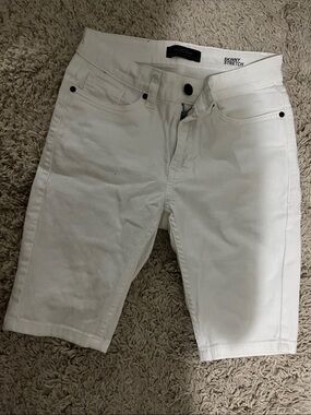 White Skinny Stretch Jean Shorts
